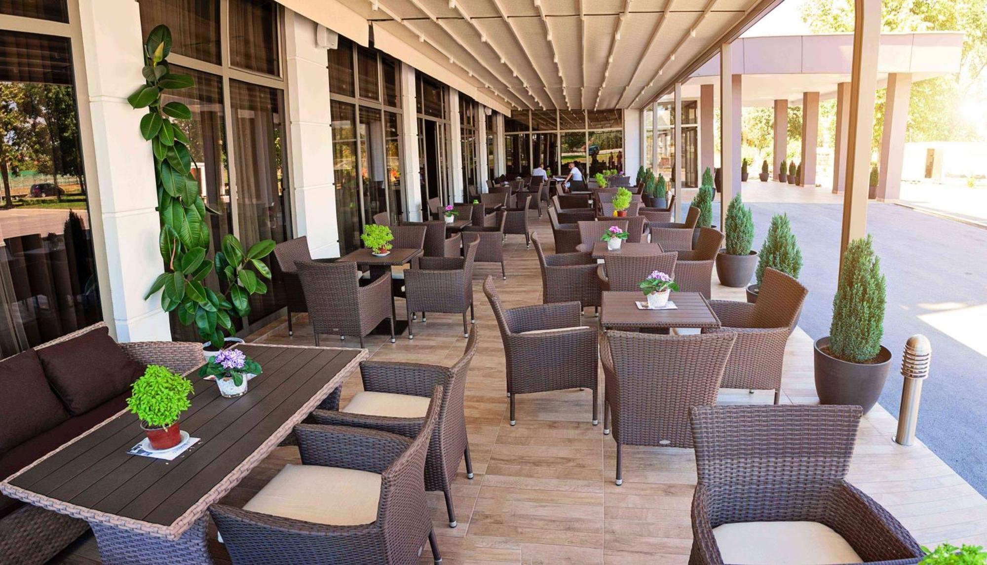 Bosphorus Hotel Алексинац Экстерьер фото